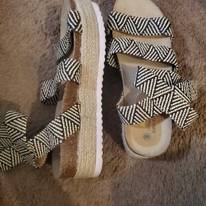 Aloha Island Black and White Espadrille Sandals